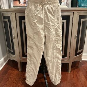 WILO Women's Beige Jogger Pants